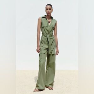 ZARA STRAIGHT LEG CARGO
JUMPSUIT